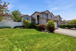 1901 S 650 E, Clearfield, UT 84015 - Photo 2