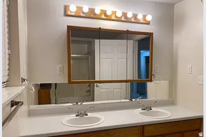 2103 S Mountain Vista Ln, Provo, UT 84606 - Photo 12