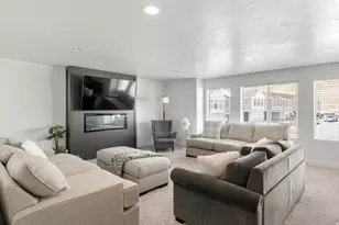529 Richland Vly St, Garden City, UT 84028 - Photo 18