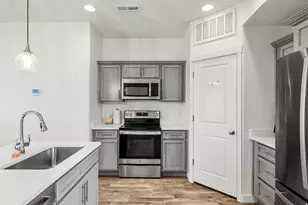 529 Richland Vly St, Garden City, UT 84028 - Photo 6