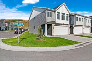 529 Richland Vly St, Garden City, UT 84028 - Photo 2