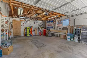 1969 E Falconhurst Cir S, Sandy, UT 84092 - Photo 44