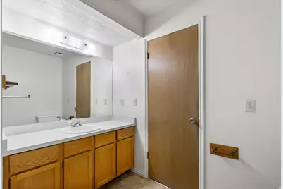 6896 Hillside Village Cir, Cottonwood Heights, UT 84121 - Photo 20