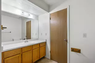 6896 Hillside Village Cir, Cottonwood Heights, UT 84121 - Photo 20