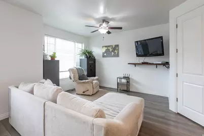 677 N 220 E, Salem, UT 84653 - Photo 10