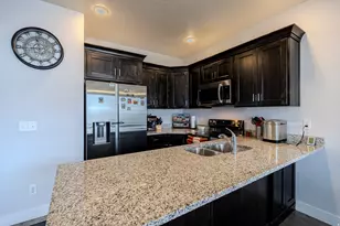 2388 W Jade Way, West Haven, UT 84401 - Photo 4