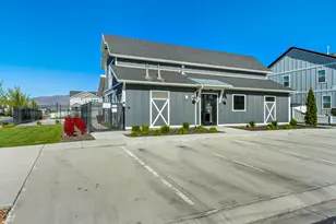 701 E Gdn Grv Dr, Eagle Mountain, UT 84005 - Photo 40