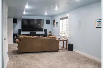 310 S 500 W, Tremonton, UT 84337 - Photo 18