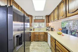 954 N 2600 W, Clinton, UT 84015 - Photo 6