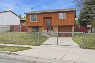 5486 S 3465 W, Taylorsville, UT 84118 - Photo 2