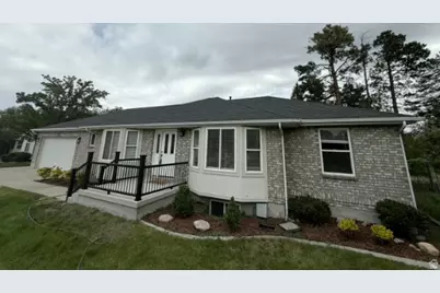1901 E Frontier Rd, Holladay, UT 84121 - Photo 2