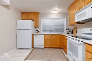 1901 E Frontier Rd, Holladay, UT 84121 - Photo 22