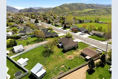 670 W Young St, Morgan, UT 84050 - Photo 40