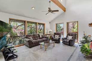905 Oakridge Dr, Farmington, UT 84025 - Photo 8