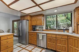 905 Oakridge Dr, Farmington, UT 84025 - Photo 18