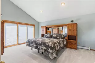 905 Oakridge Dr, Farmington, UT 84025 - Photo 28