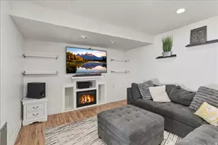 5718 W Sunbow Dr S, Kearns, UT 84118 - Photo 14