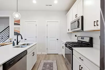6429 W South Jordan Pkwy, South Jordan, UT 84009 - Photo 12