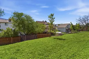 2204 E 3225 N, Layton, UT 84040 - Photo 28