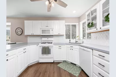 2079 N 2100 E, Layton, UT 84040 - Photo 8