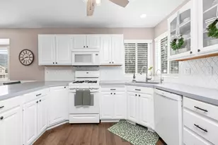 2079 N 2100 E, Layton, UT 84040 - Photo 8