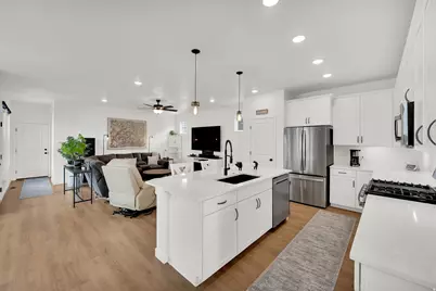 11152 S Moon Valley Dr #901, South Jordan, UT 84009 - Photo 2