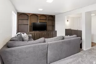 627 E Springhill Dr, Murray, UT 84107 - Photo 22