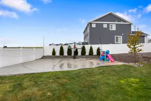 7142 W Hightower Rd S, West Valley, UT 84118 - Photo 38