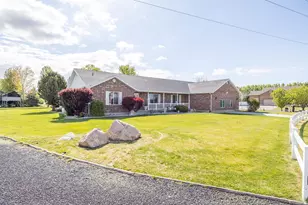 2162 S 2850 W, West Haven, UT 84401 - Photo 8