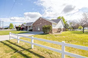 2162 S 2850 W, West Haven, UT 84401 - Photo 6