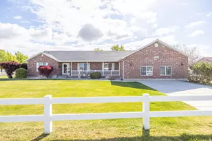 2162 S 2850 W, West Haven, UT 84401 - Photo 2