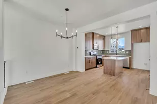 10976 S Lake Run Rd W, South Jordan, UT 84009 - Photo 4