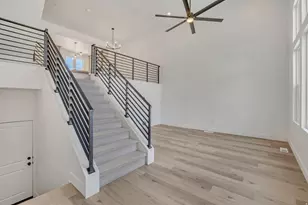 10978 S Lake Run Rd W, South Jordan, UT 84009 - Photo 2