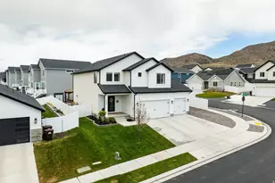 2857 E Carriage Hill Dr, Eagle Mountain, UT 84005 - Photo 48