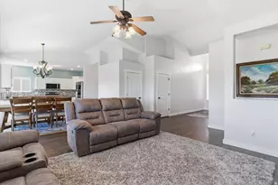 4921 W Woodridge Dr, South Jordan, UT 84009 - Photo 4