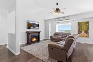 4921 W Woodridge Dr, South Jordan, UT 84009 - Photo 6
