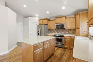 312 W Escala Ln, Centerville, UT 84014 - Photo 14