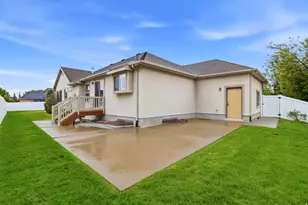 312 W Escala Ln, Centerville, UT 84014 - Photo 32