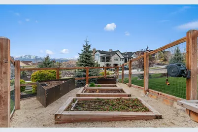3295 E Lindsay Spring Cir, Heber City, UT 84032 - Photo 14