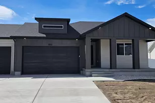 409 E Stafford St, Grantsville, UT 84029 - Photo 2