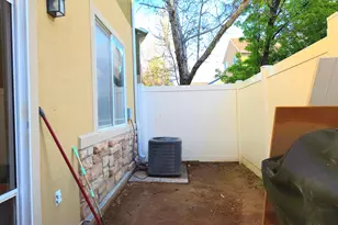 6678 S Pines Point Way W, West Jordan, UT 84084 - Photo 20