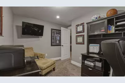 3926 E Barton Creek Dr, Eagle Mountain, UT 84005 - Photo 36