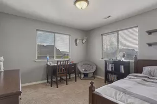 3926 E Barton Creek Dr, Eagle Mountain, UT 84005 - Photo 30