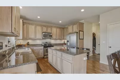 3926 E Barton Creek Dr, Eagle Mountain, UT 84005 - Photo 12