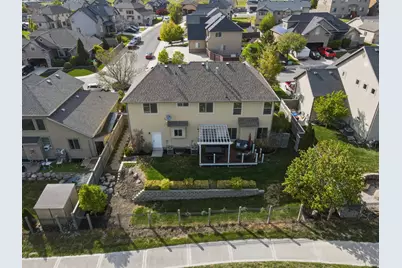 3926 E Barton Creek Dr, Eagle Mountain, UT 84005 - Photo 44