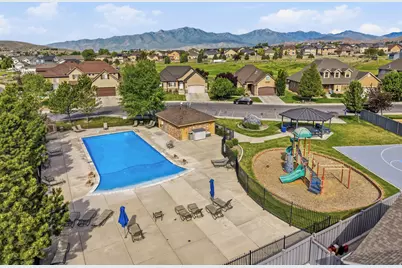 3926 E Barton Creek Dr, Eagle Mountain, UT 84005 - Photo 48