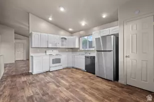1048 S Slate Canyon Dr, Provo, UT 84606 - Photo 6