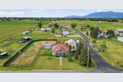 5264 W 5500 S, Hooper, UT 84315 - Photo 4