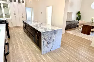 633 E 300 S, Salt Lake City, UT 84102 - Photo 4