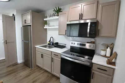 655 E 875 N, Ogden, UT 84404 - Photo 10